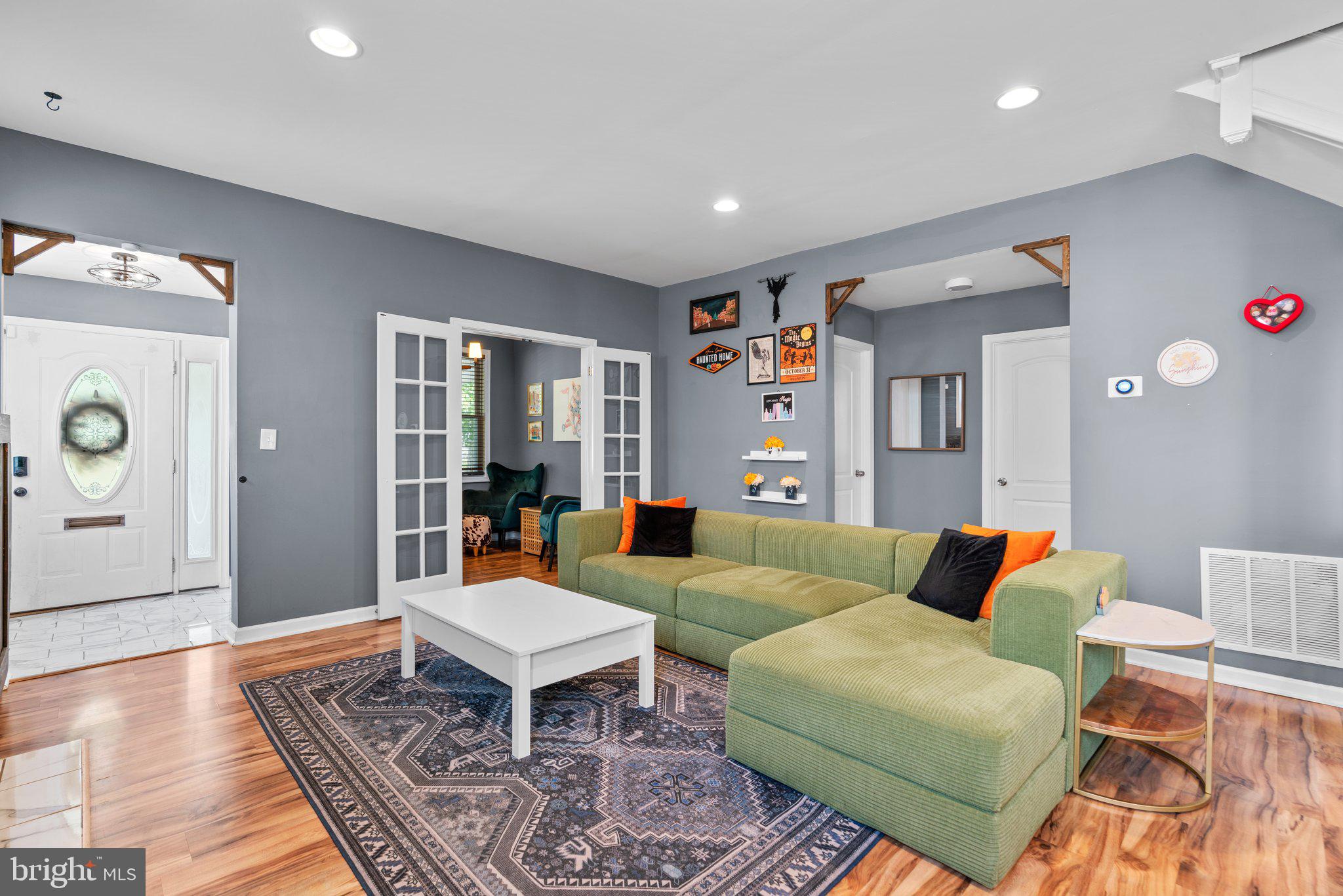 5310 Brabant Road Baltimore, MD 21229 - Photo 9 of 46