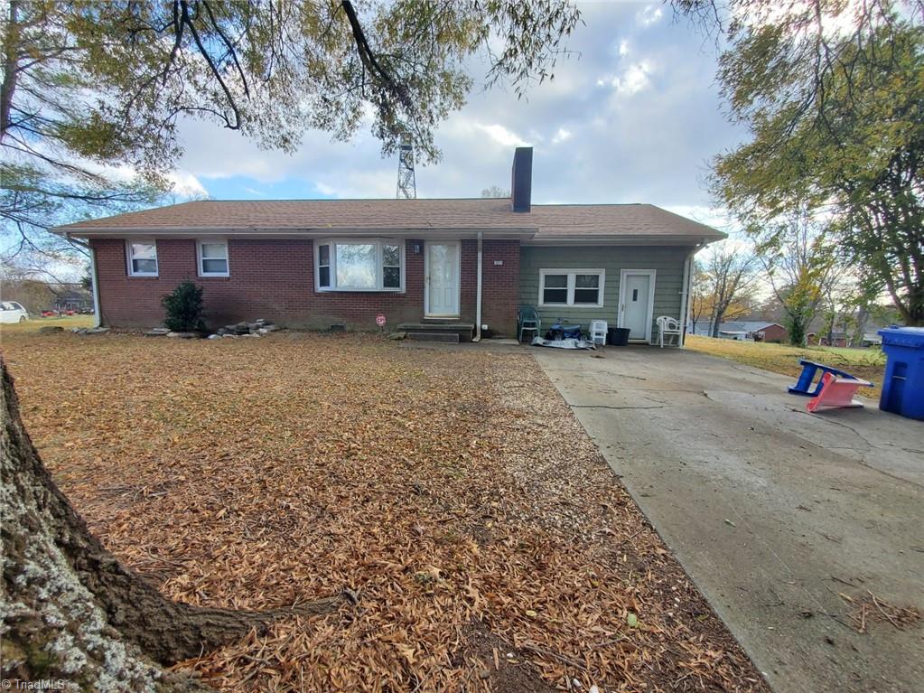 177 Helms Road Winston-Salem, NC 27107 - Photo 2 of 21 Gallery Image 2