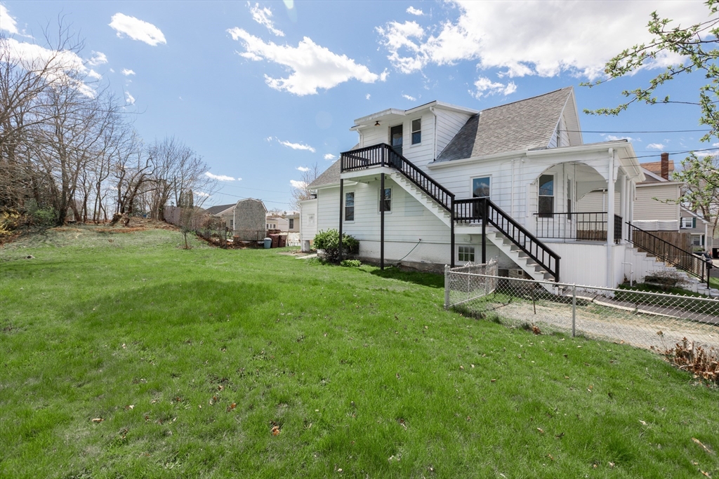 6 Grant Street Acushnet, MA 02743 - Photo 4 of 38
