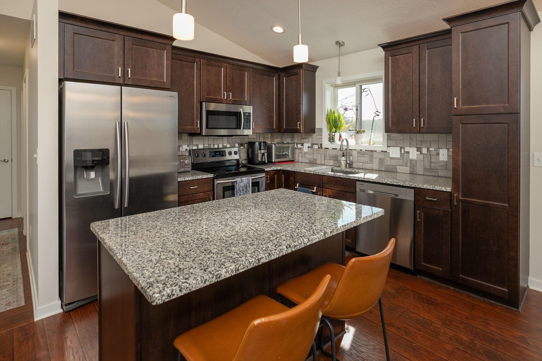 3452 Bridgeview Drive Southeast Rochester, MN 55904 - Photo 11 of 36 Gallery Image 11