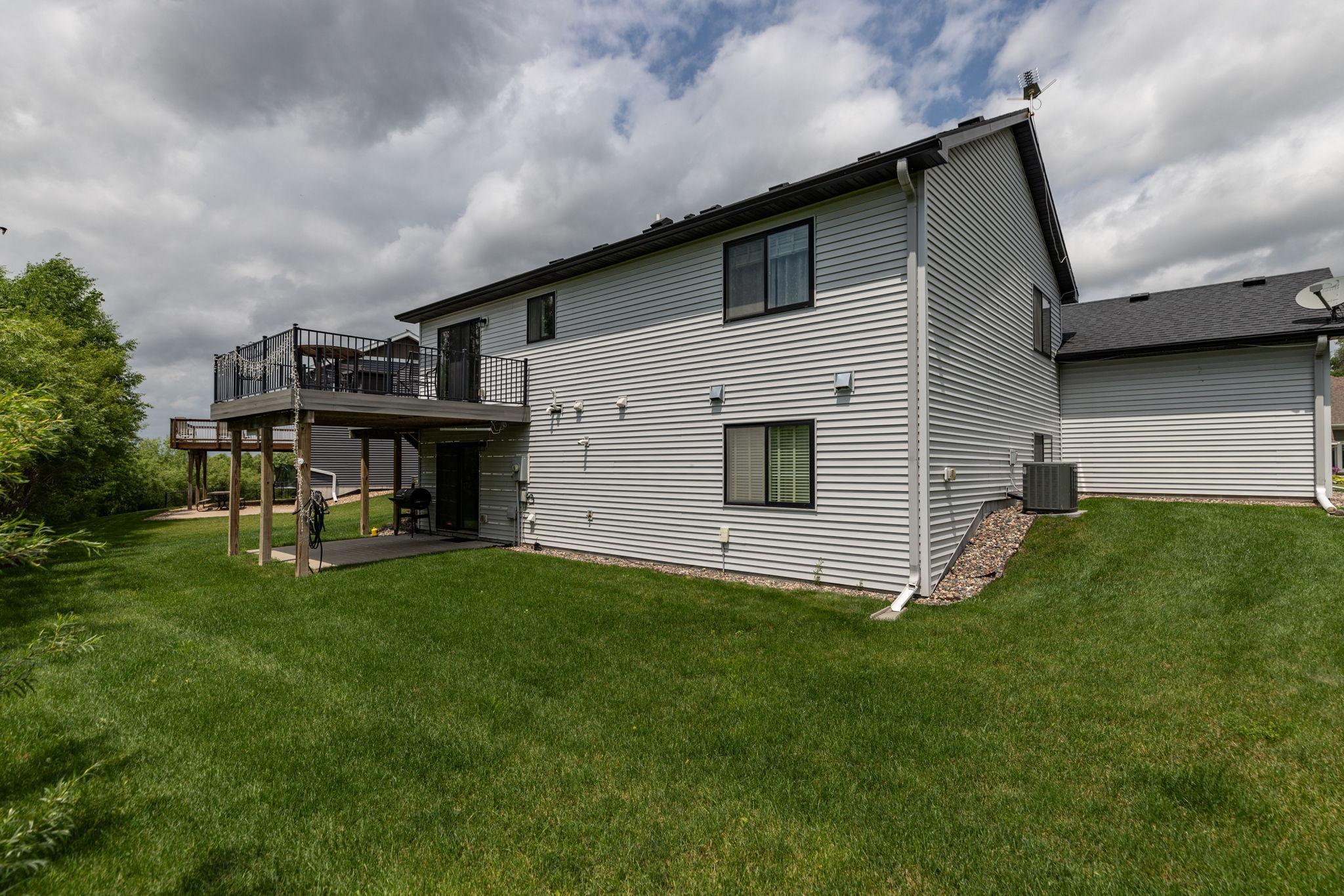3452 Bridgeview Drive Southeast Rochester, MN 55904 - Photo 35 of 36 Gallery Image 35