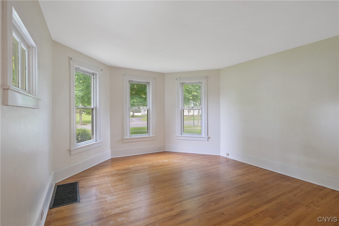 8 North Street Marcellus, NY 13108 - Photo 13 of 40 LIVING AREA