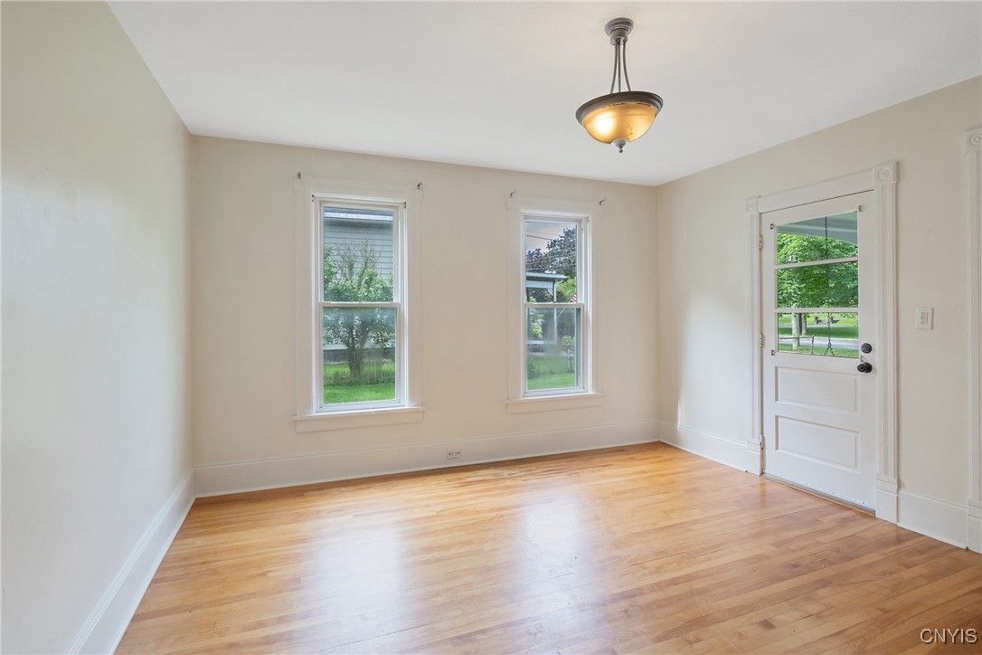 8 North Street Marcellus, NY 13108 - Photo 5 of 40 DINING AREA