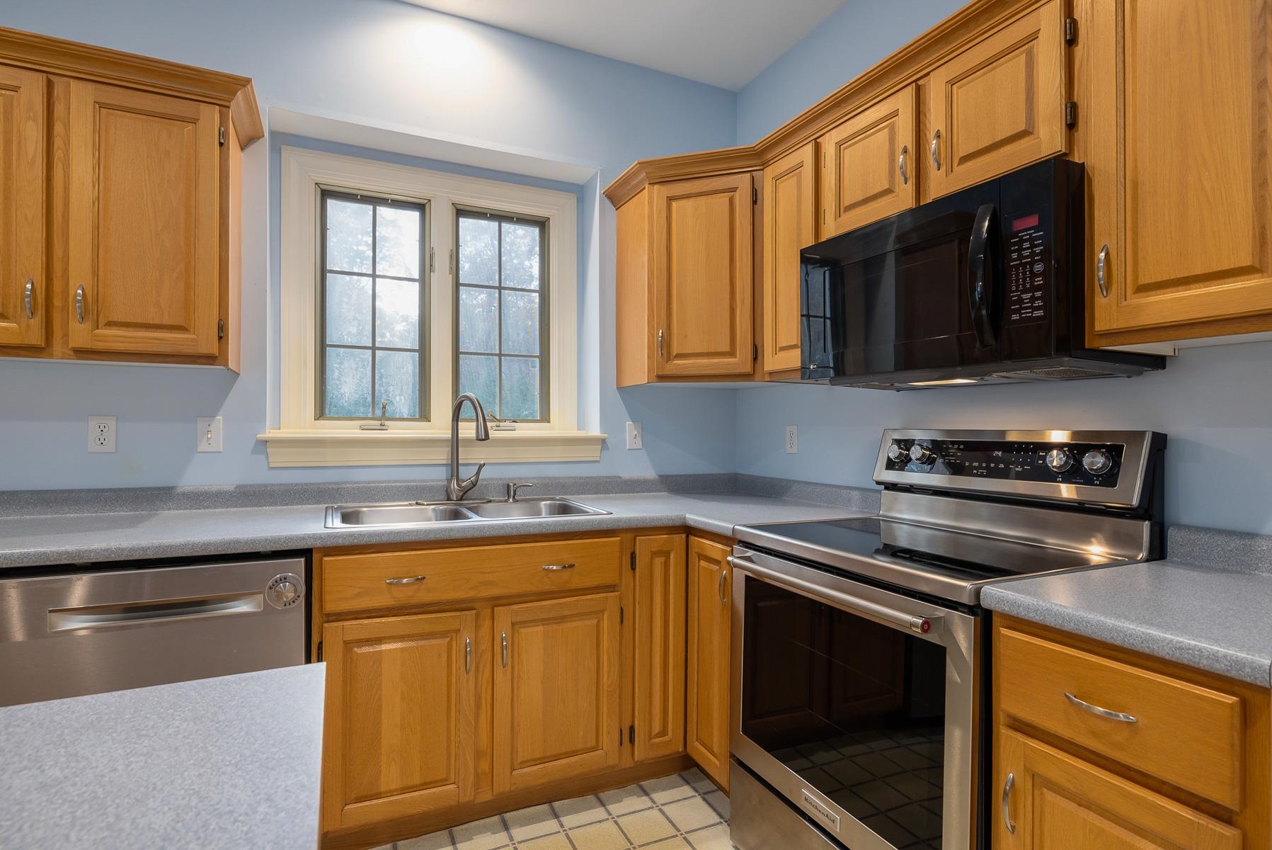 19 Juniper Lane Hampton, NH 03842 - Photo 13 of 41