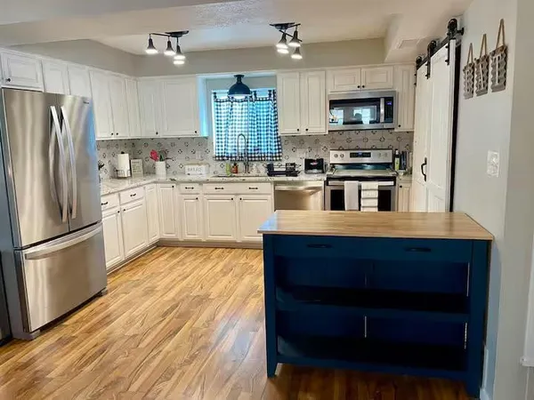 $2,950 | 153 Bahia Lane East, Litchfield Park, AZ 85340