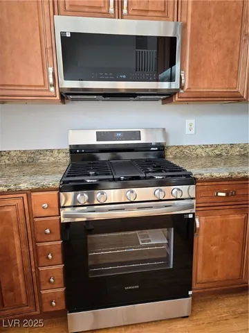 $2,225 | 7907 Macklin Street, Las Vegas, NV 89129