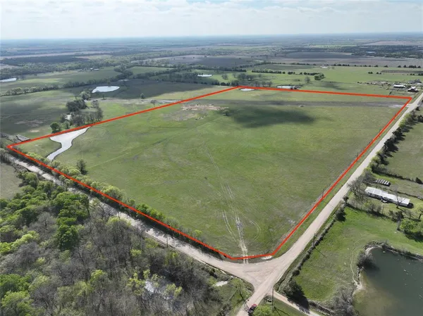 $416,250 | 3940 County Road 3940, Ladonia, TX 75449