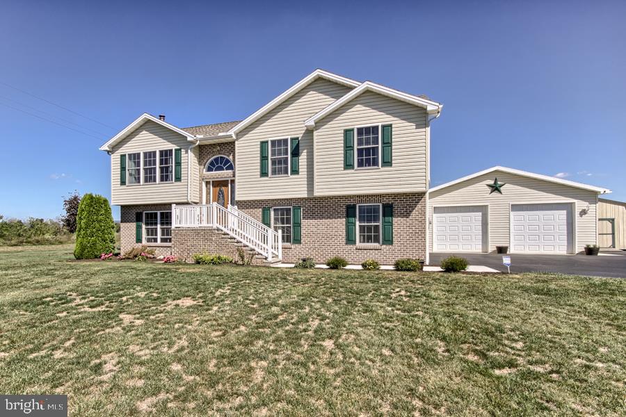 181 Goodyear Road Carlisle, PA 17015 - Photo 1 of 24 Gallery Image 1