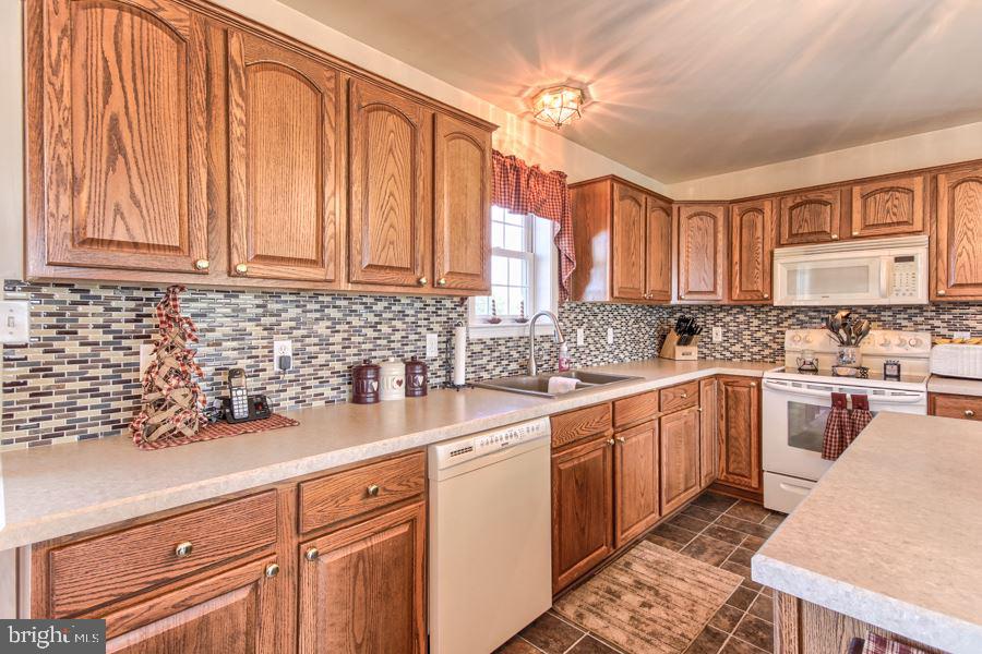 181 Goodyear Road Carlisle, PA 17015 - Photo 12 of 24 Gallery Image 12