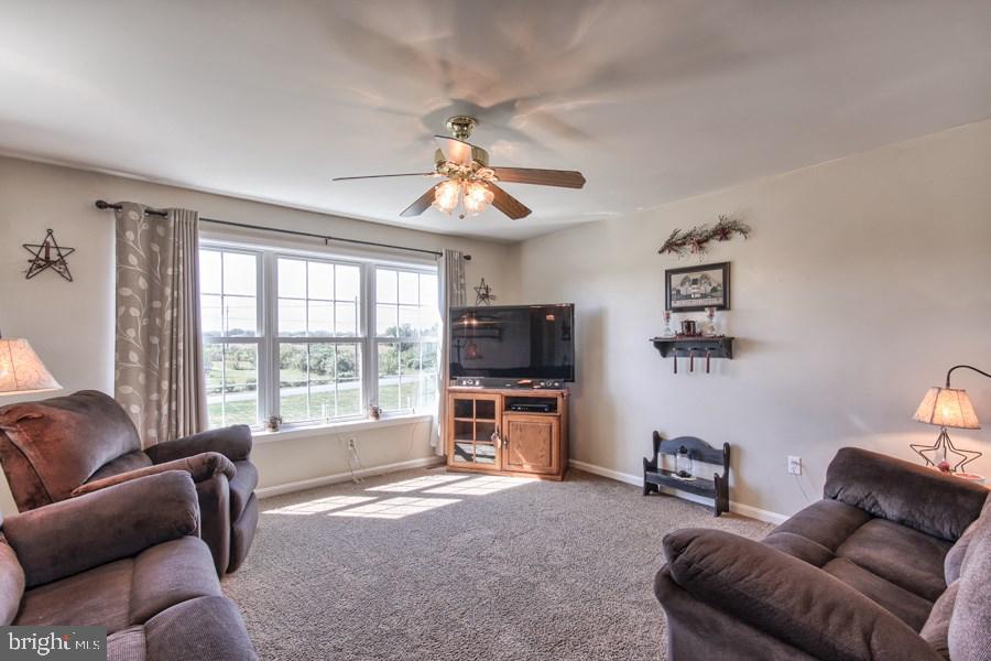 181 Goodyear Road Carlisle, PA 17015 - Photo 7 of 24 Gallery Image 7