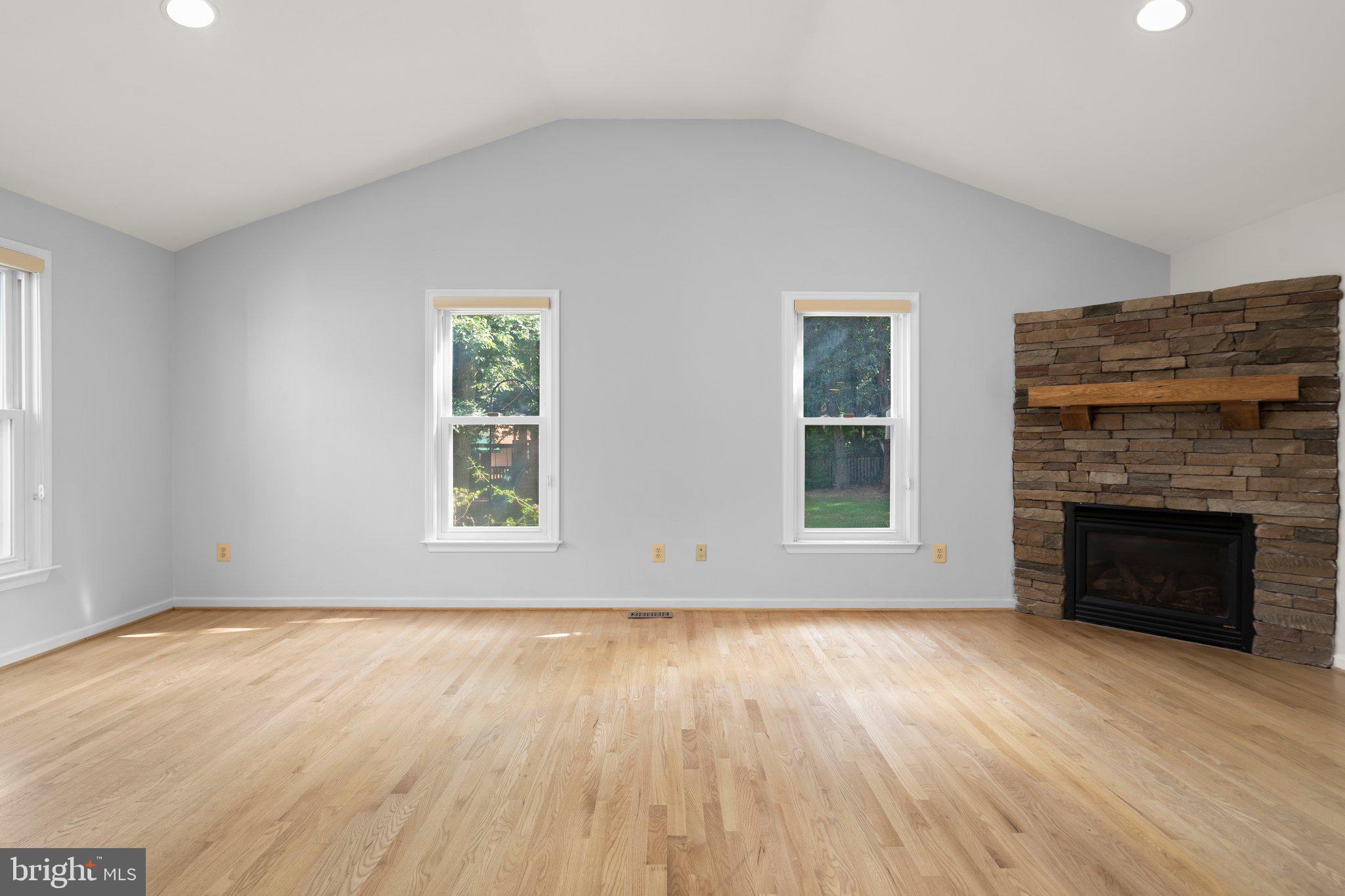 1033 Windmill Lane Silver Spring, MD 20905 - Photo 11 of 58