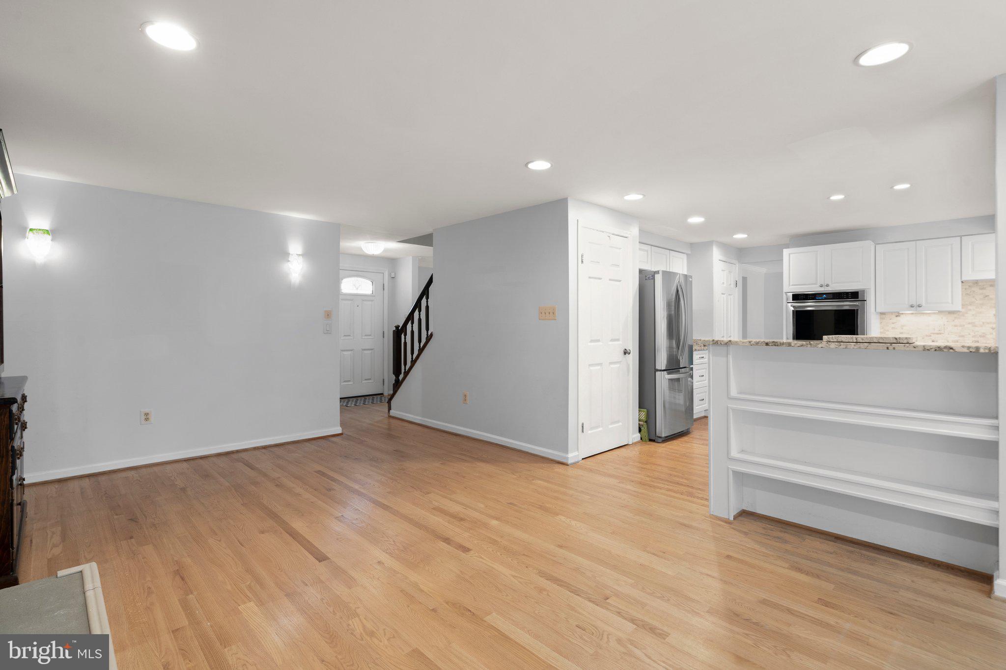 1033 Windmill Lane Silver Spring, MD 20905 - Photo 5 of 58