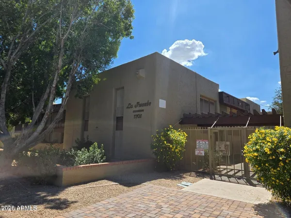 $130,000 | 1701 West Tuckey Lane, Unit 138, Phoenix, AZ 85015