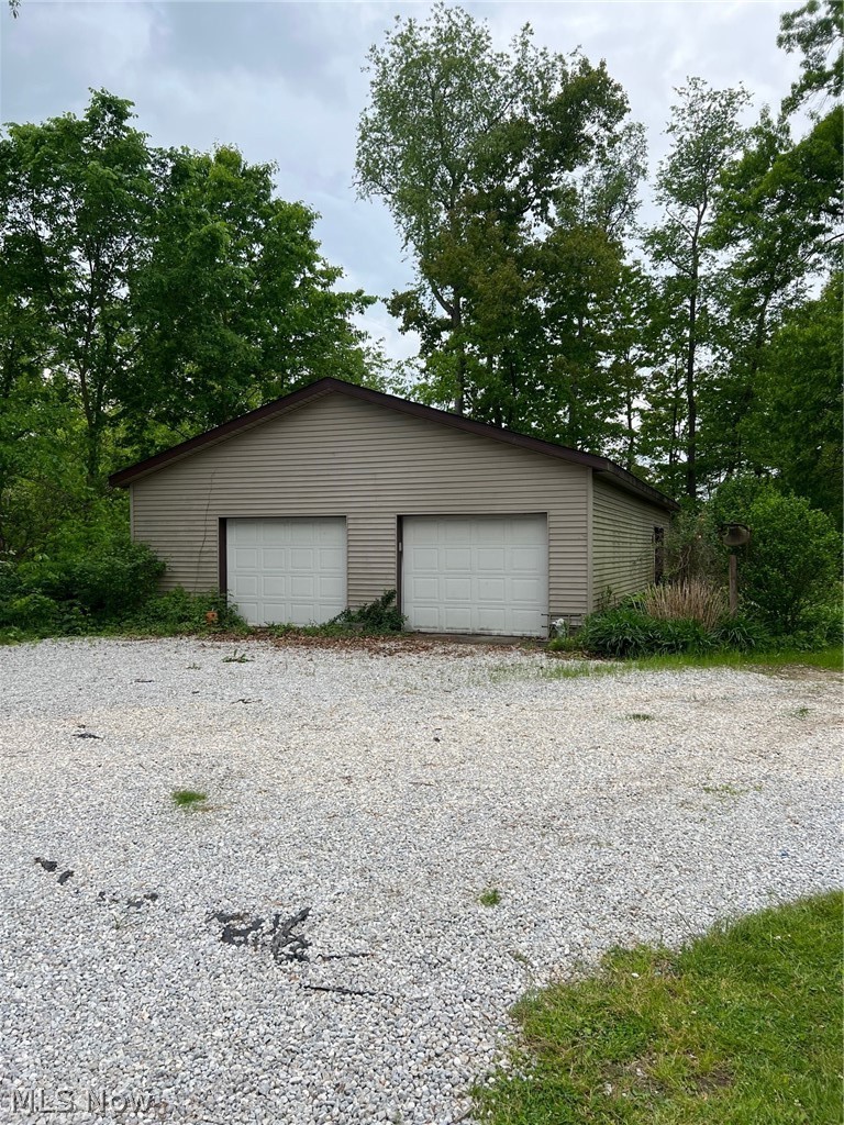 5933 Lakewood Road Ravenna, OH 44266 - Photo 2 of 8 View of garage