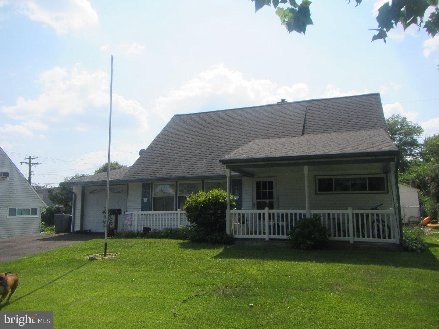 9 Canna Road Levittown, PA 19057 - Photo 1 of 12 Gallery Image 1