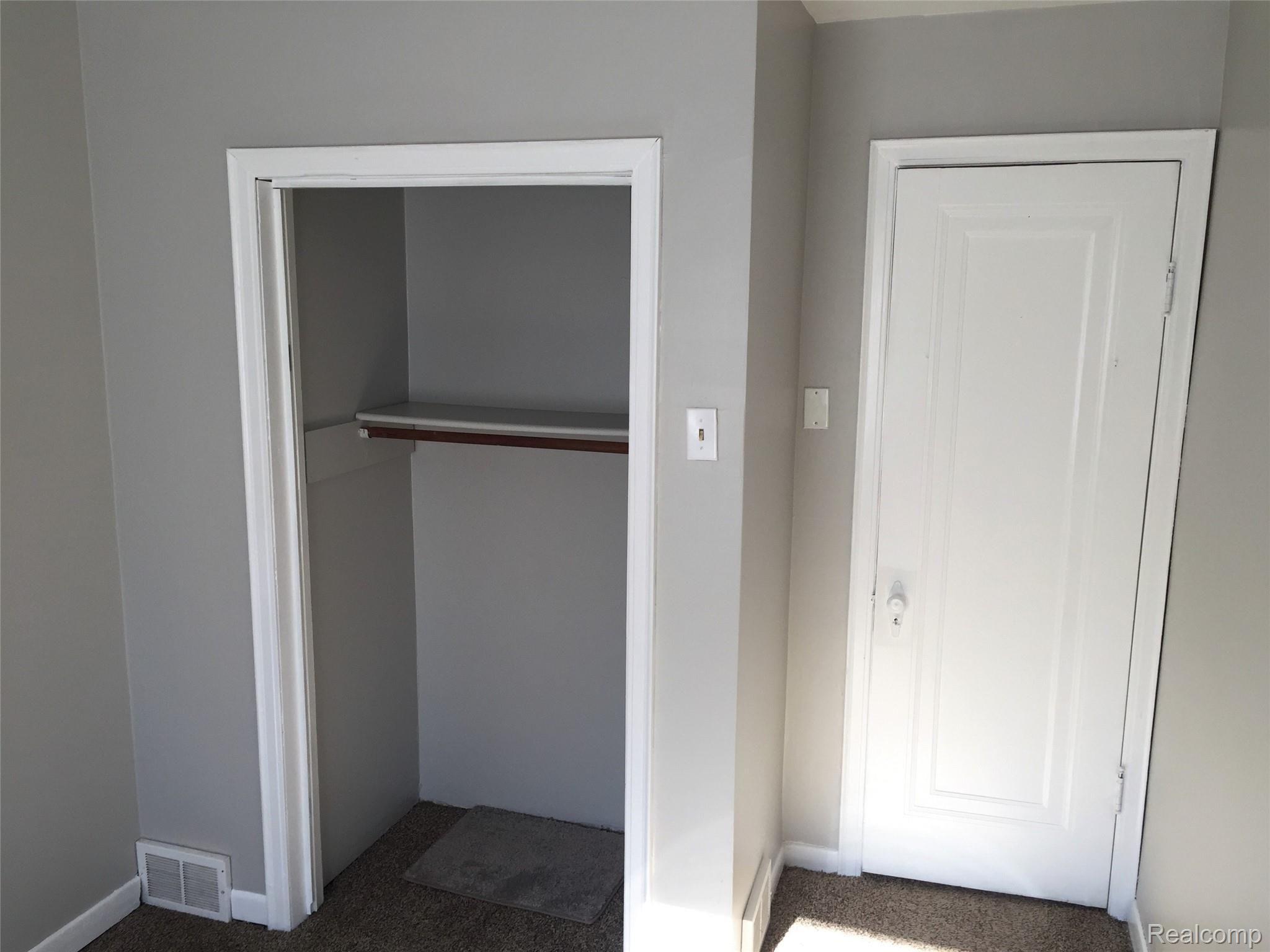 13681 Toepfer Road Warren, MI 48089 - Photo 5 of 13 bedroom2.jpg