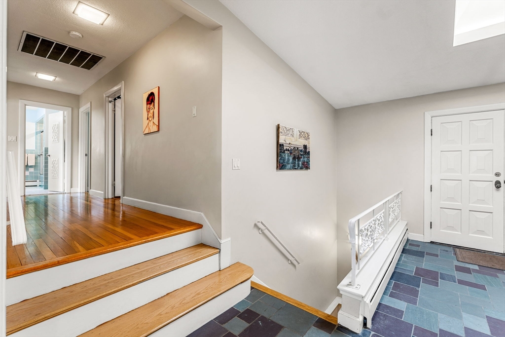 58 Leicester Road Marblehead, MA 01945 - Photo 21 of 42