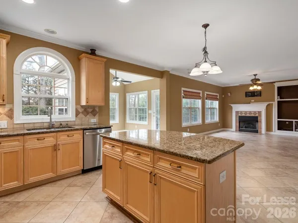 $3,050 | 11415 Fountaingrove Drive, Charlotte, NC 28262