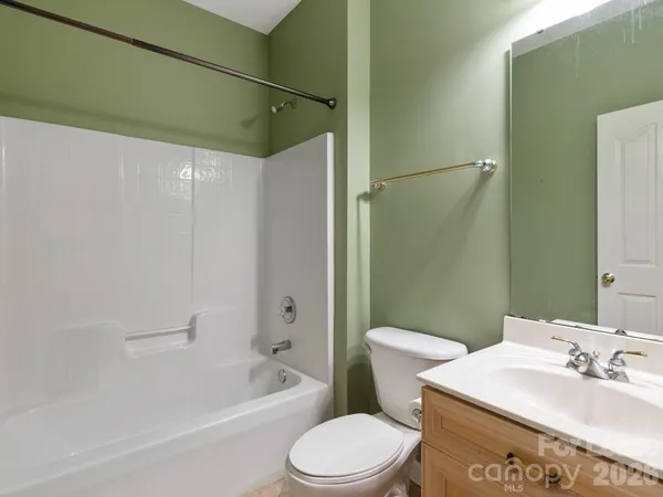 $3,050 | 11415 Fountaingrove Drive, Charlotte, NC 28262