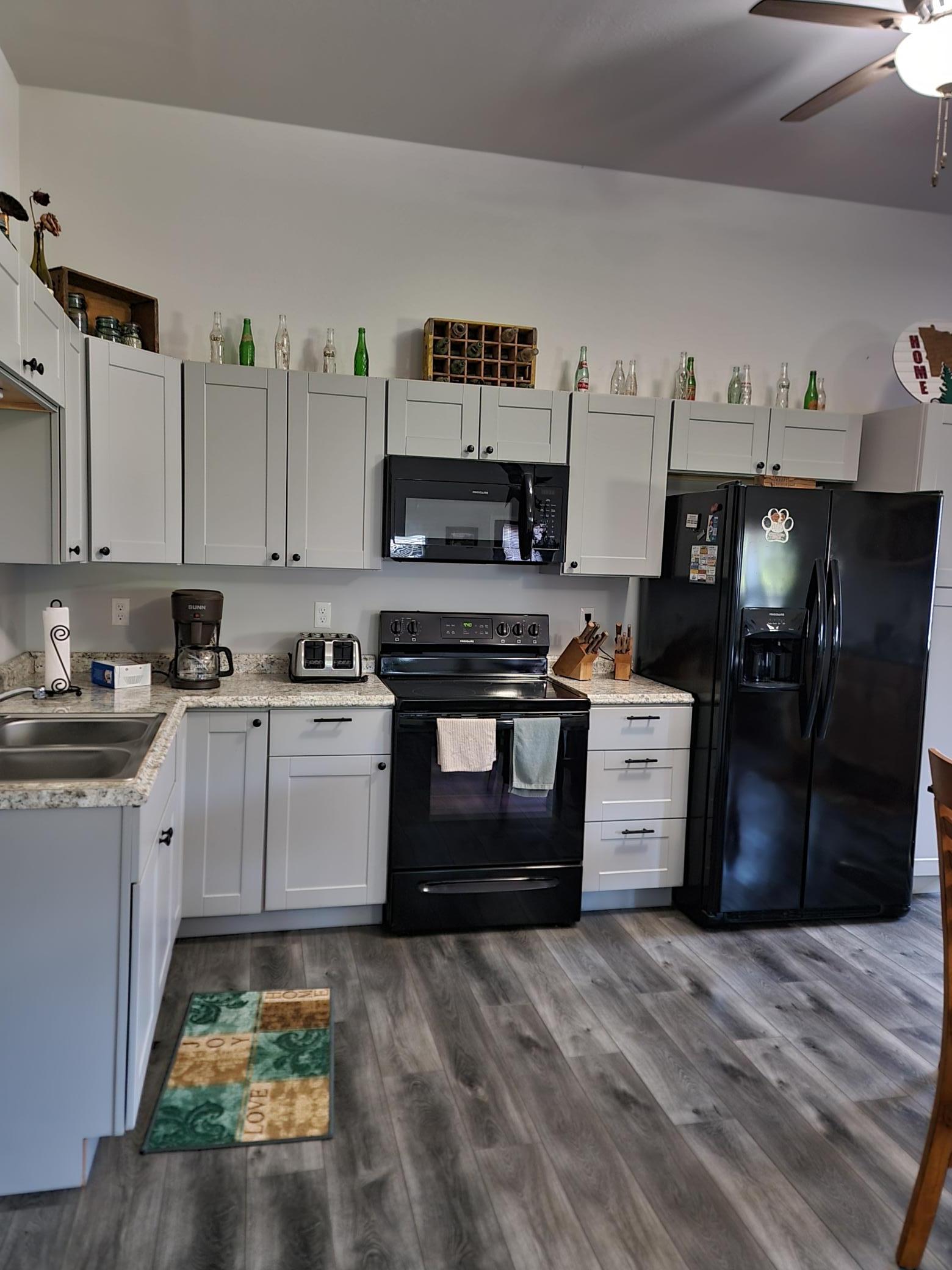 752 Hallberg Street Southwest Warroad, MN 56763 - Photo 7 of 11