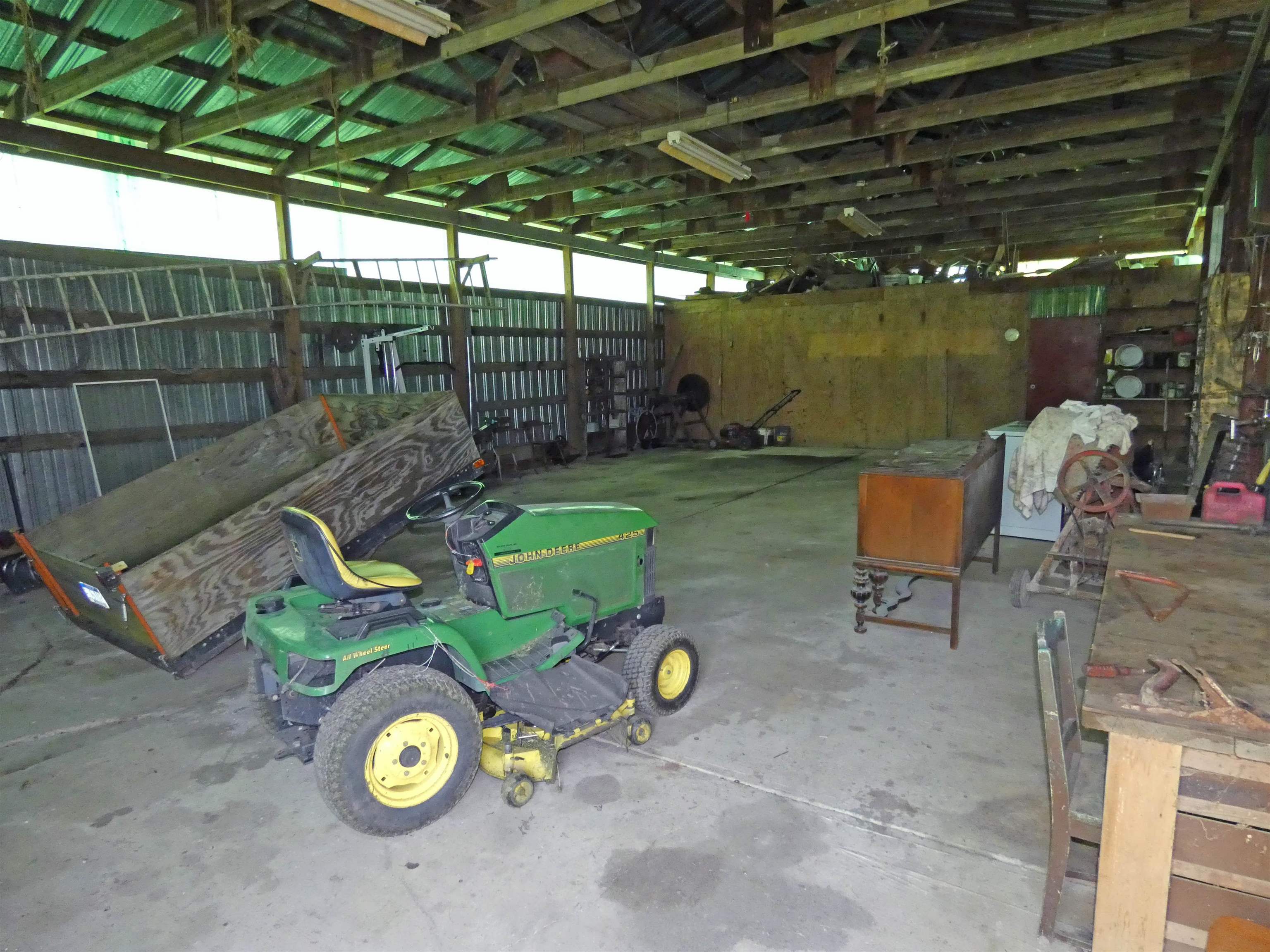 11380 Johnstone Road New Lothrop, MI 48460 - Photo 37 of 42 50109059-36.JPG