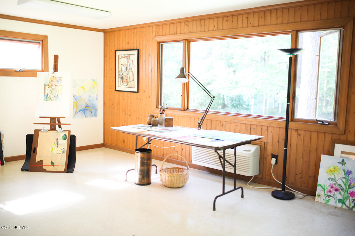 6597 River Road Washington, NC 27889 - Photo 18 of 20 Art Studio