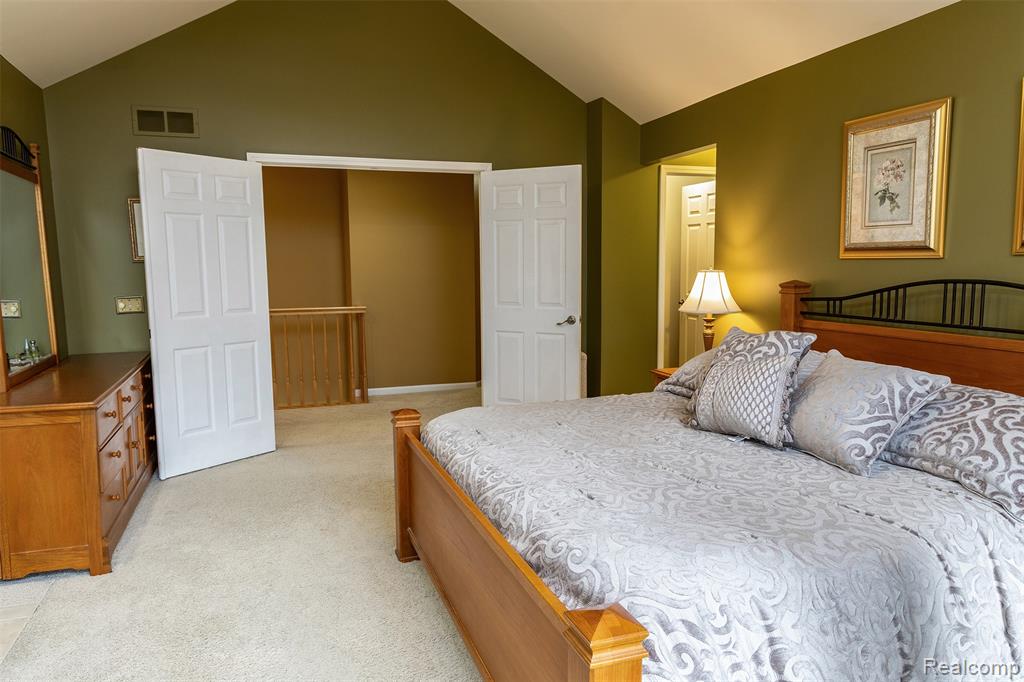 1408 Tulberry Circle Rochester, MI 48306 - Photo 26 of 40 Gallery Image 26