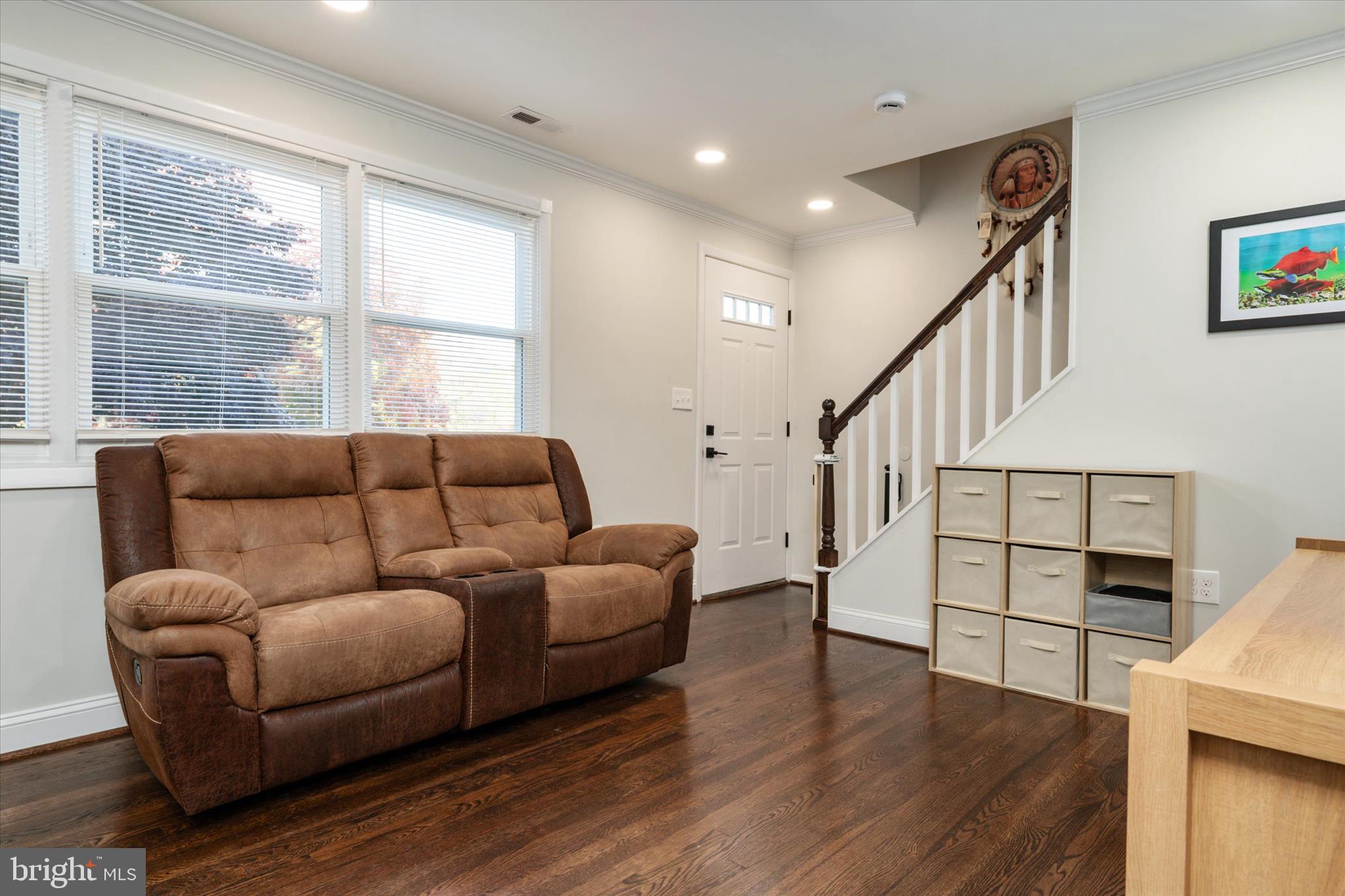 741 Silver Creek Road Pikesville, MD 21208 - Photo 5 of 34