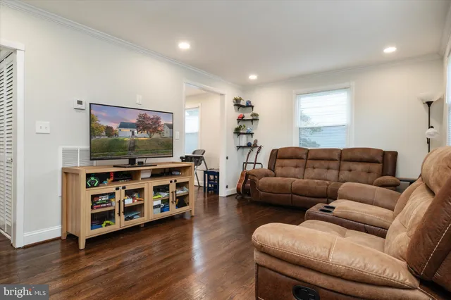 $2,650 | 741 Silver Creek Road, Pikesville, MD 21208