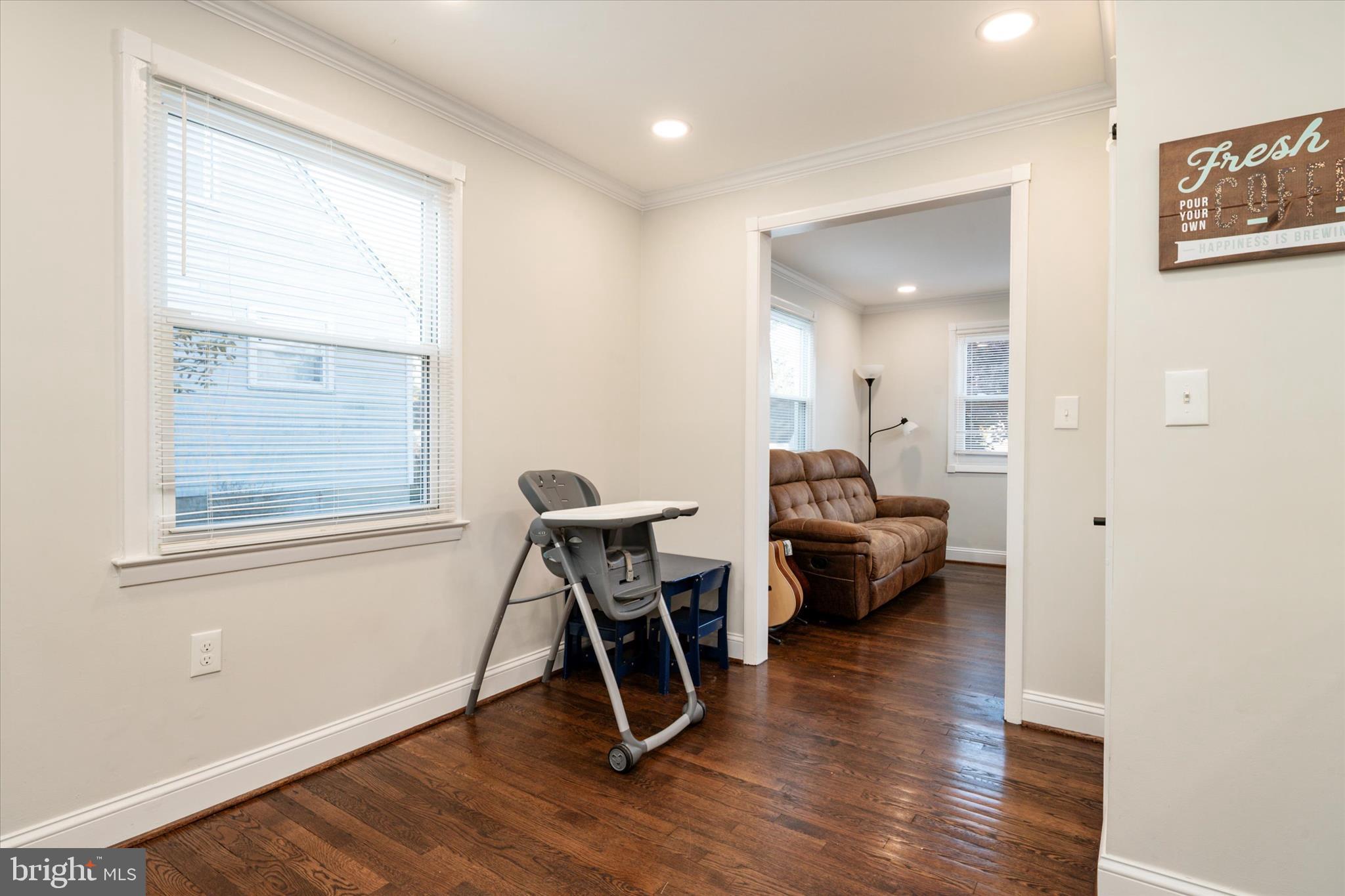 741 Silver Creek Road Pikesville, MD 21208 - Photo 9 of 34