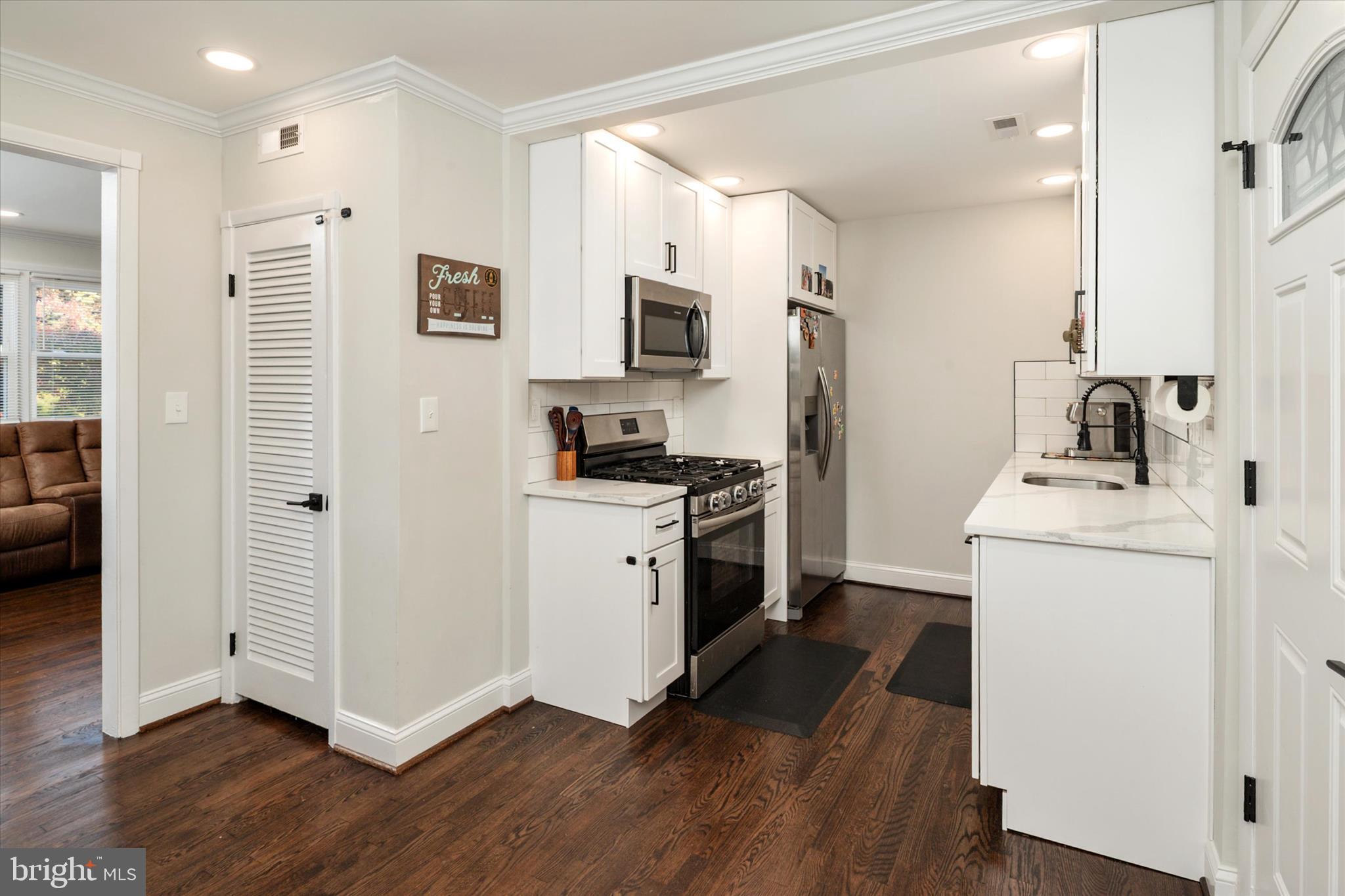 741 Silver Creek Road Pikesville, MD 21208 - Photo 10 of 34