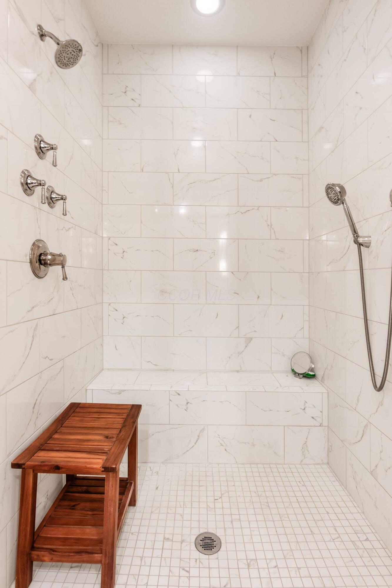6861 Heverlo Road Sunbury, OH 43074 - Photo 42 of 104 Primary Full Bath