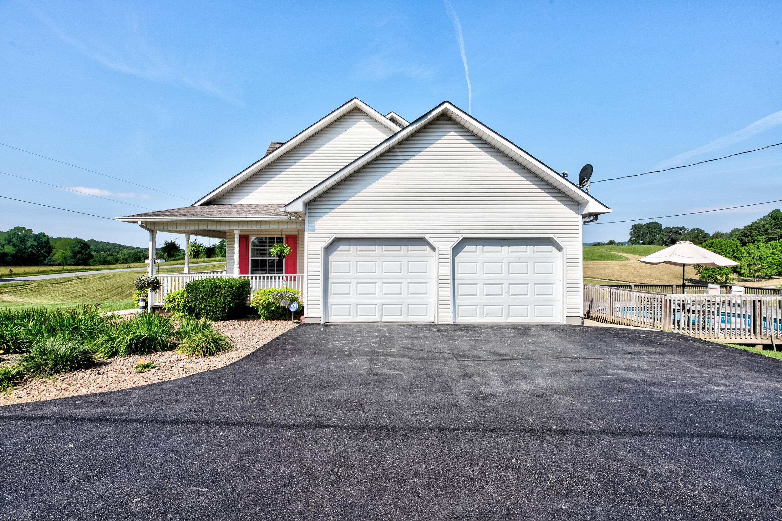 471 Camp Ridge Road La Follette, TN 37766 - Photo 2 of 40 471 Camp Ridge Rd-4
