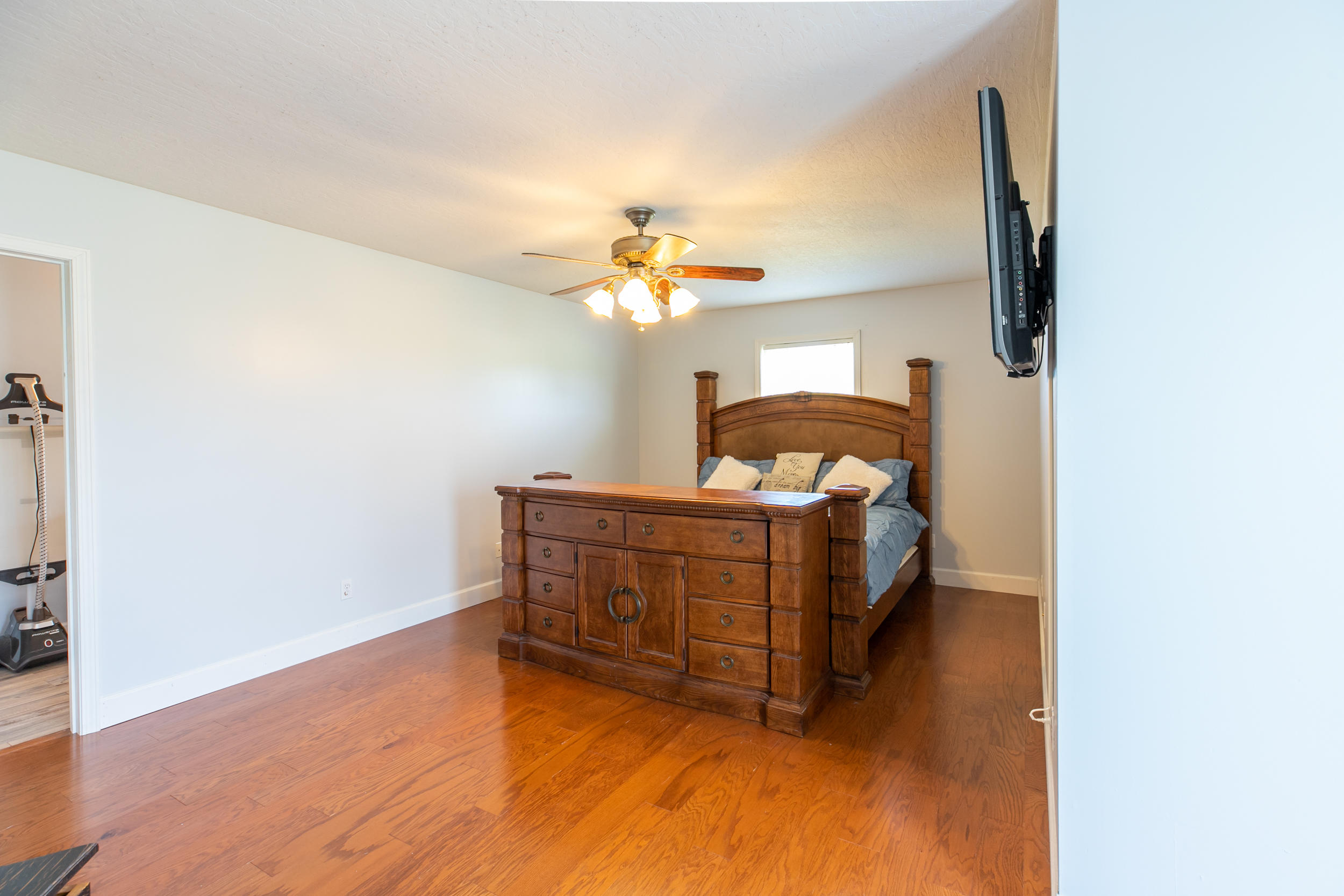 471 Camp Ridge Road La Follette, TN 37766 - Photo 23 of 40 471 Camp Ridge Rd-27