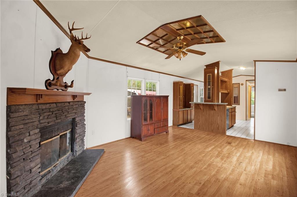 216 Star View Drive King, NC 27021 - Photo 11 of 38 Living Room