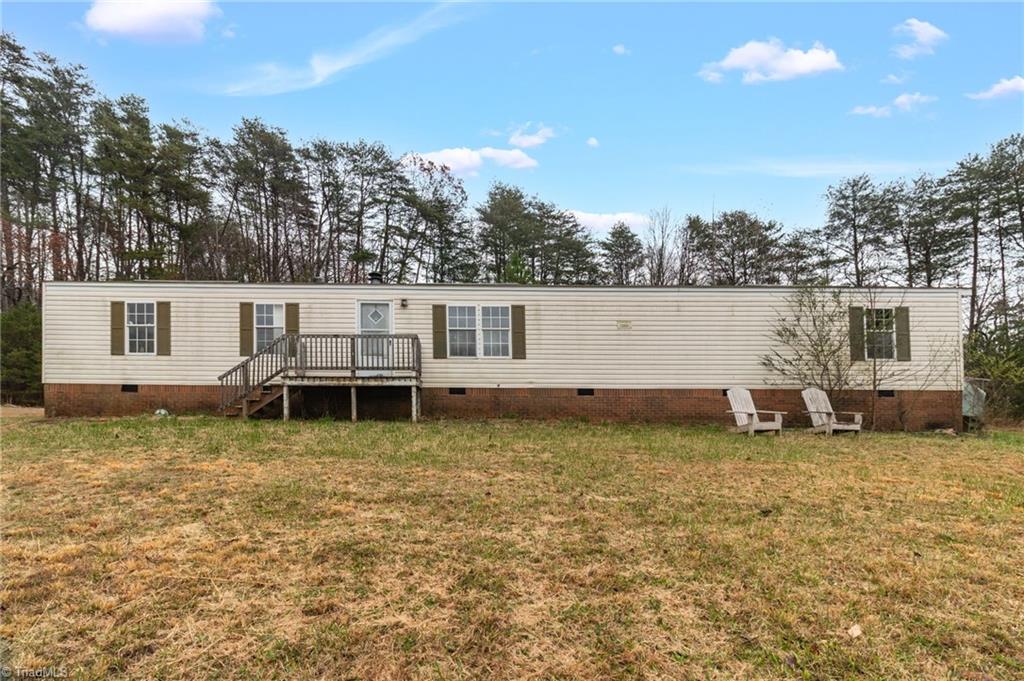 216 Star View Drive King, NC 27021 - Photo 2 of 38 216 Star View Dr, King, NC