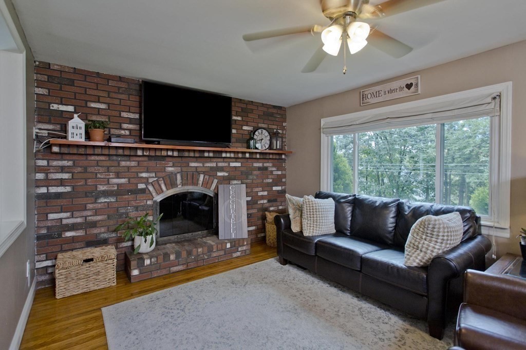 274 South Longyard Road Southwick, MA 01077 - Photo 6 of 31 Gallery Image 6