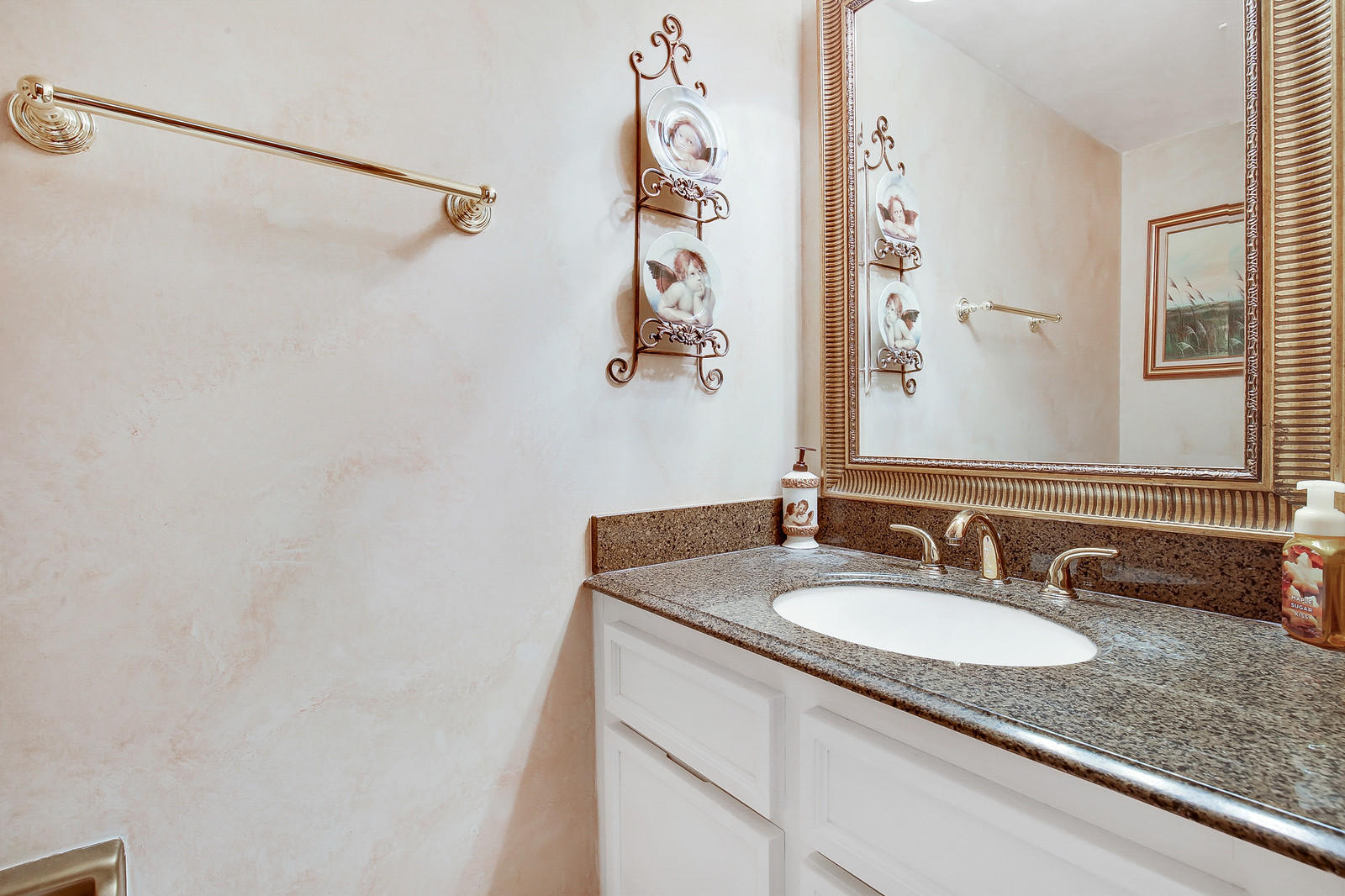 22648 Lemon Tree Lane Boca Raton, FL 33428 - Photo 14 of 34 Powder Room