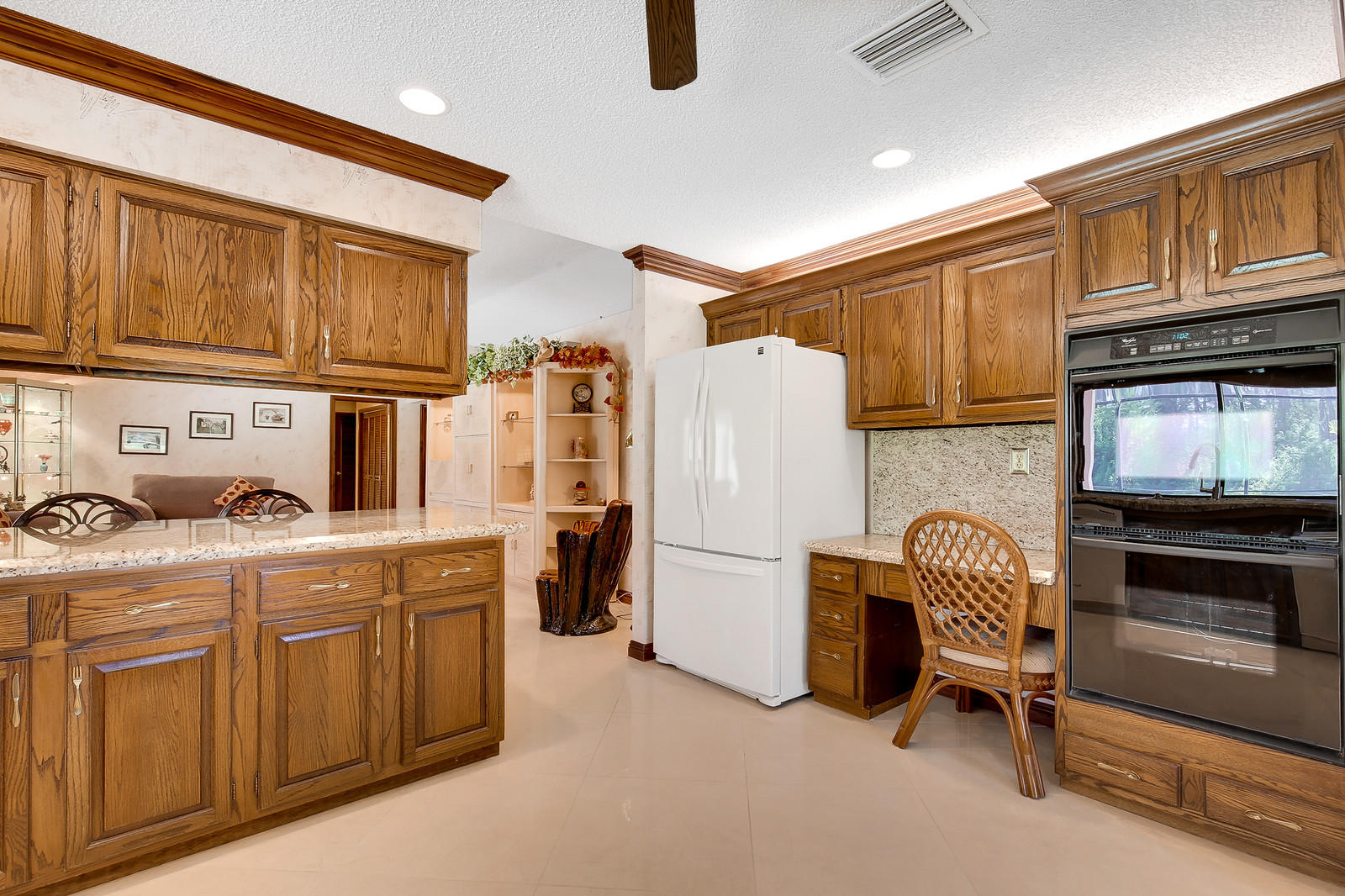 22648 Lemon Tree Lane Boca Raton, FL 33428 - Photo 10 of 34 Kitchen