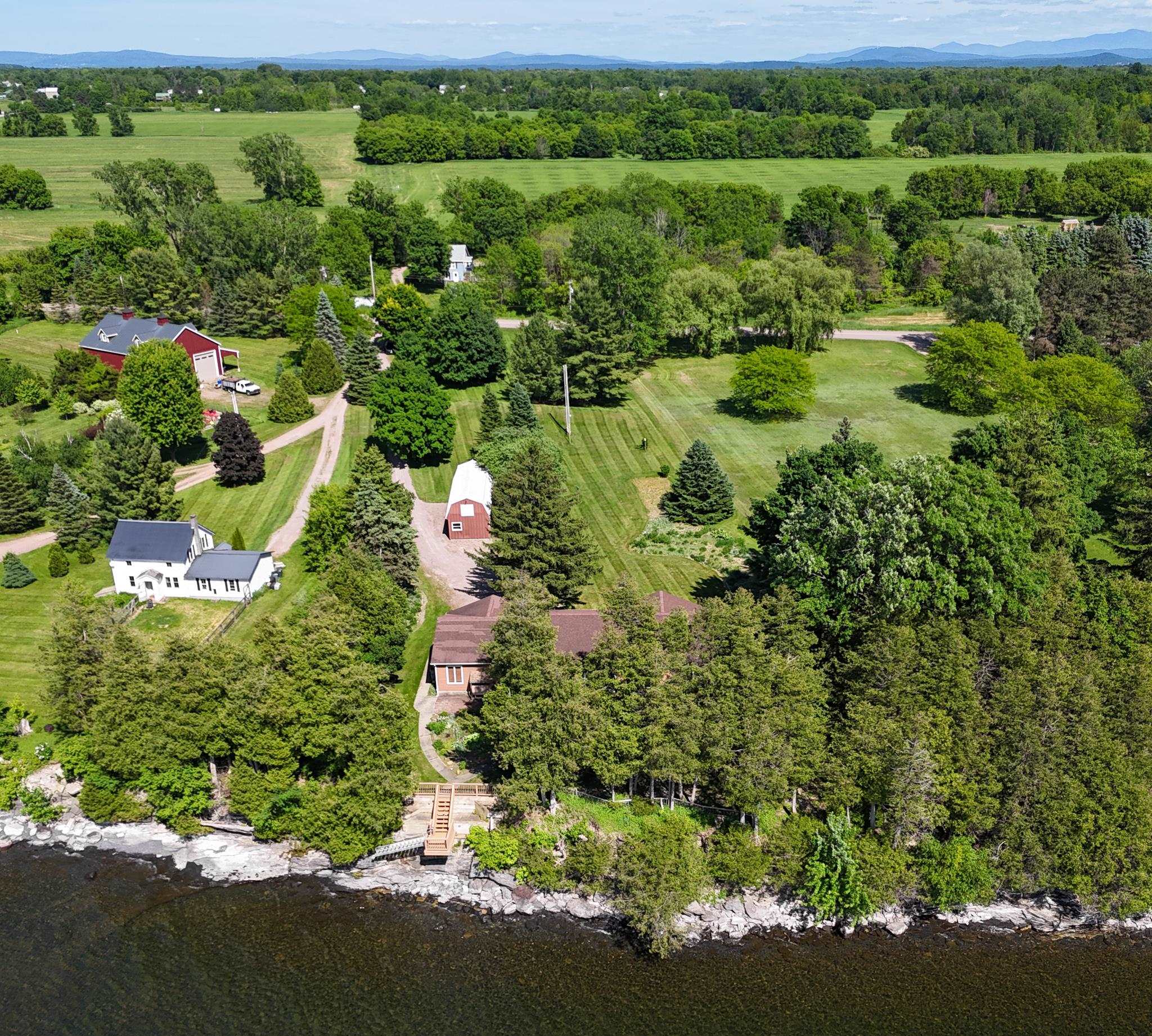 163 West Shore Road Grand Isle, VT 05458 - Photo 13 of 40 Gallery Image 13