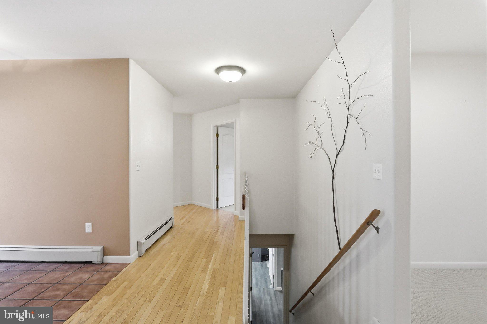 430 Forbes Road Bedford, PA 15522 - Photo 19 of 62 Entry/hallway