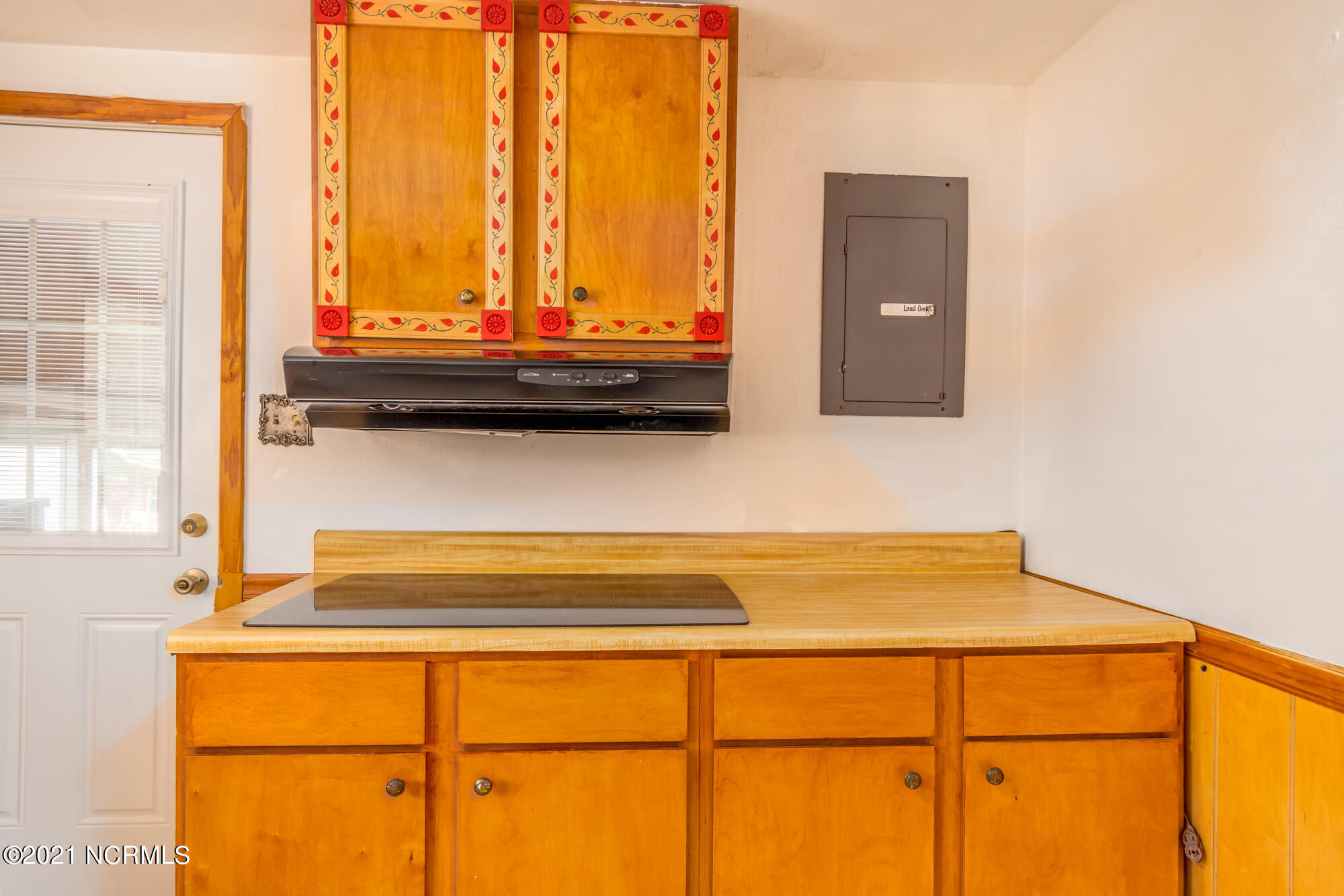 6550 River Road Vanceboro, NC 28586 - Photo 19 of 25 Kitchen