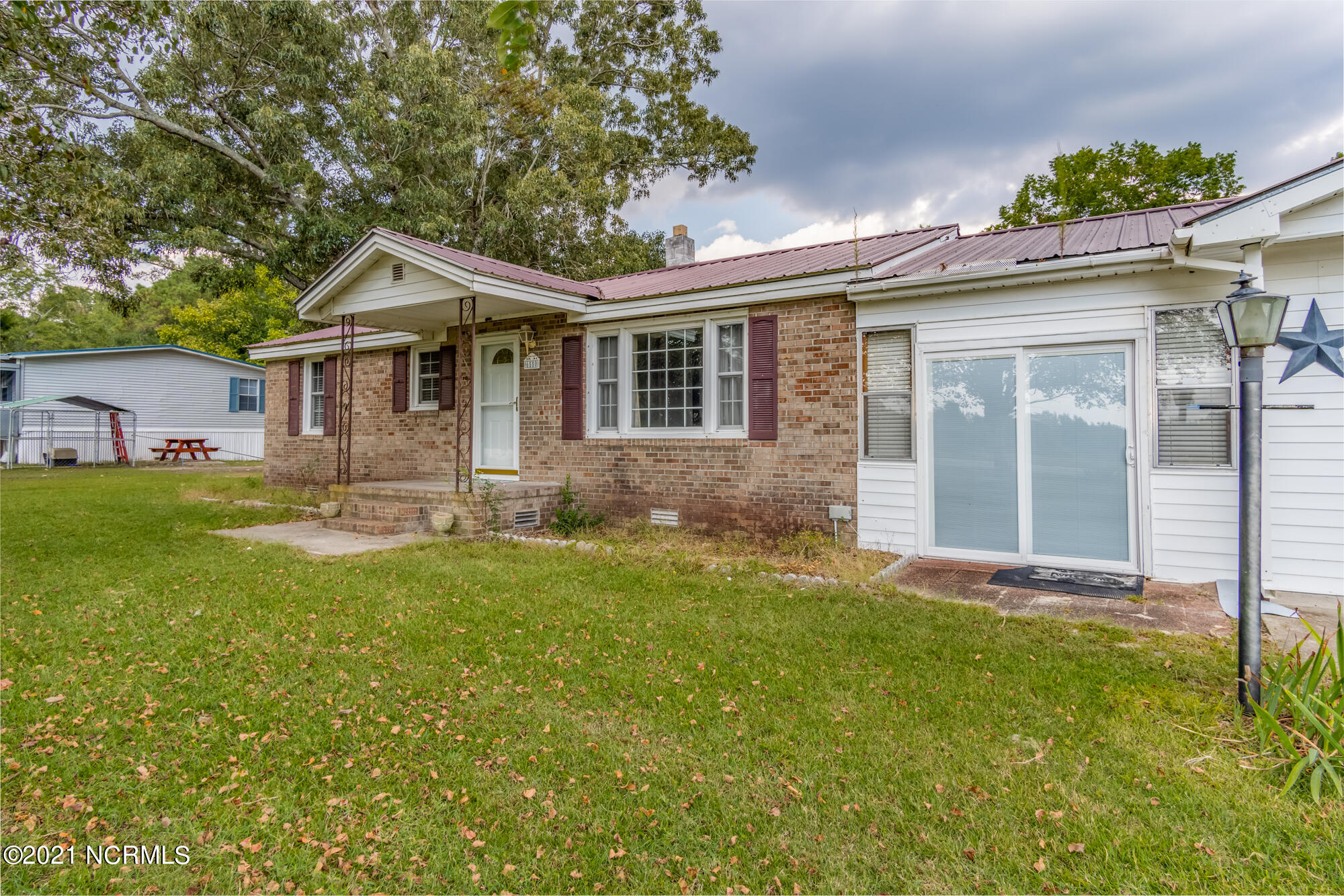 6550 River Road Vanceboro, NC 28586 - Photo 8 of 25 Front