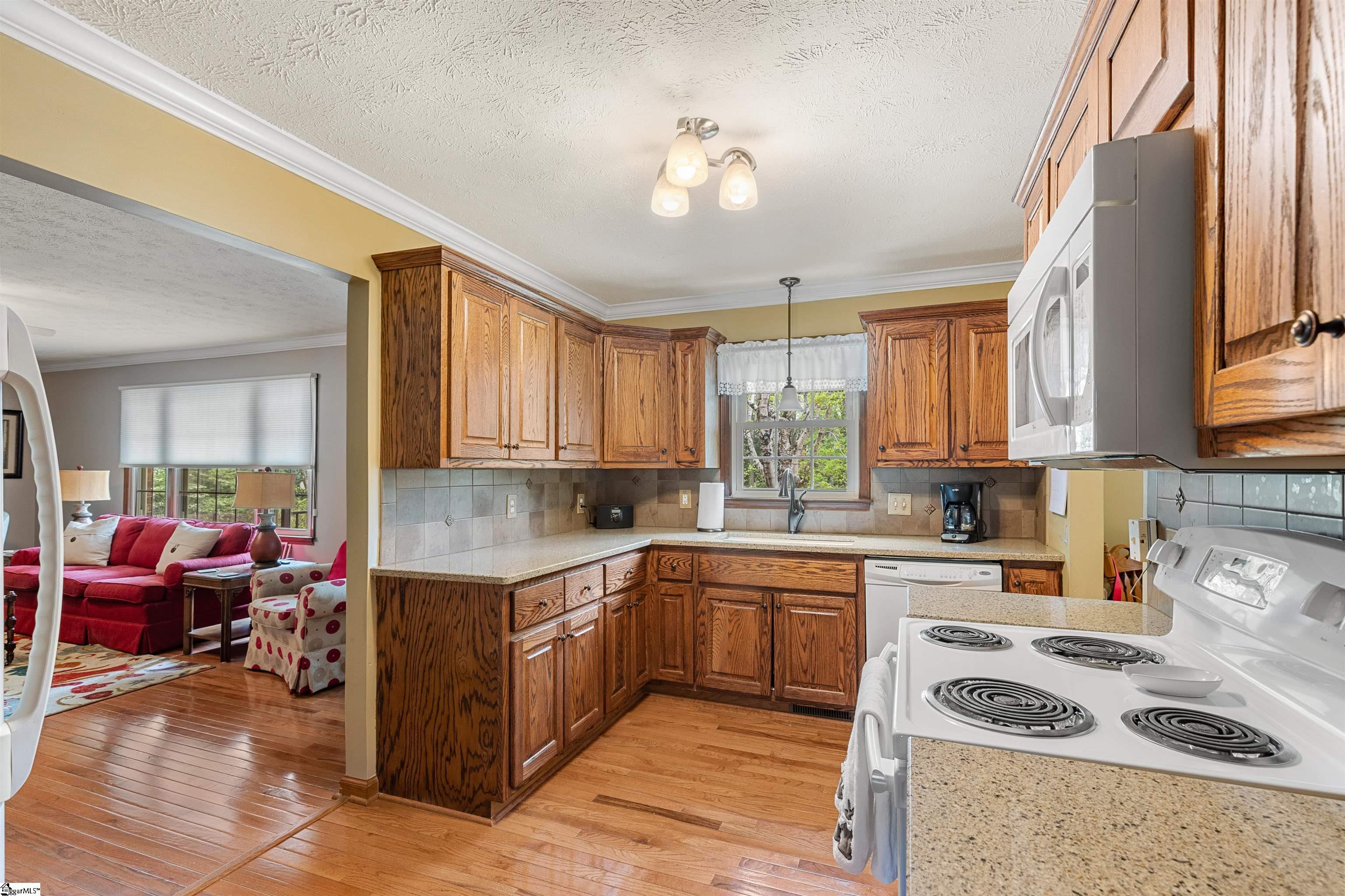 415 Foxcroft Road Greenville, SC 29615 - Photo 11 of 31 Gallery Image 11