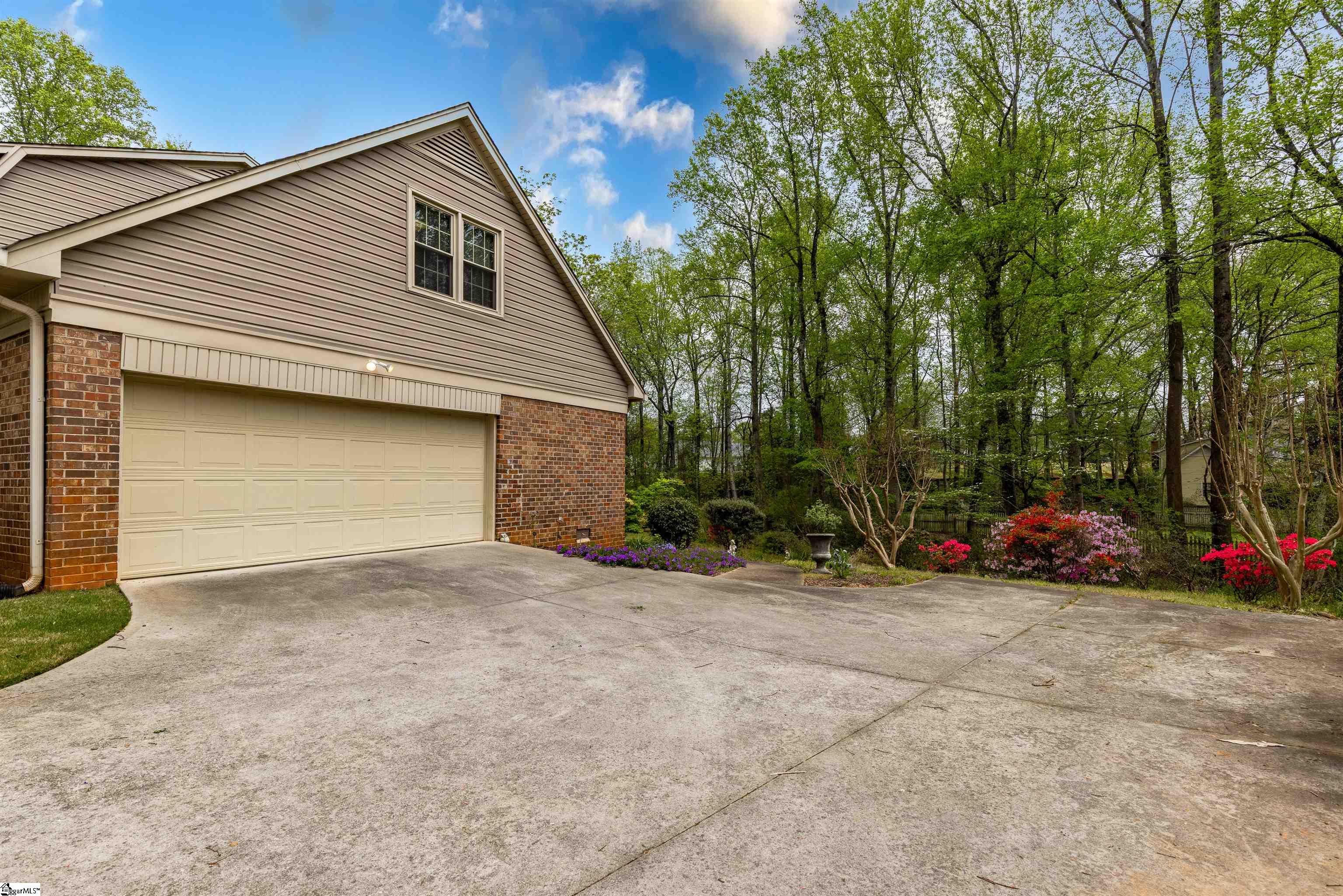 415 Foxcroft Road Greenville, SC 29615 - Photo 27 of 31 Gallery Image 27