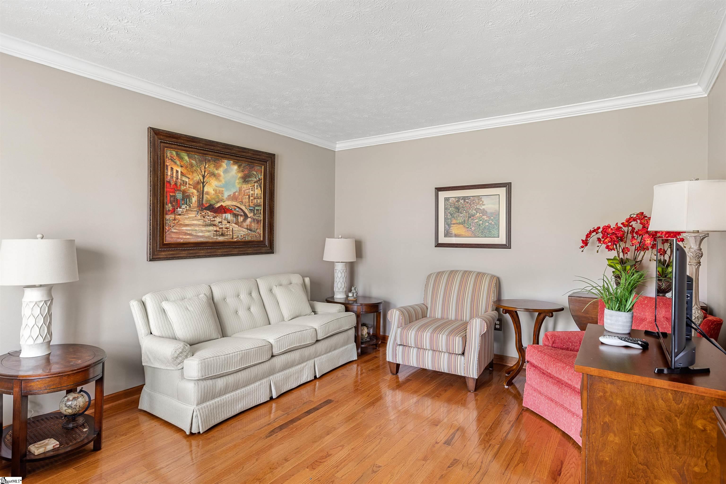 415 Foxcroft Road Greenville, SC 29615 - Photo 3 of 31 Gallery Image 3
