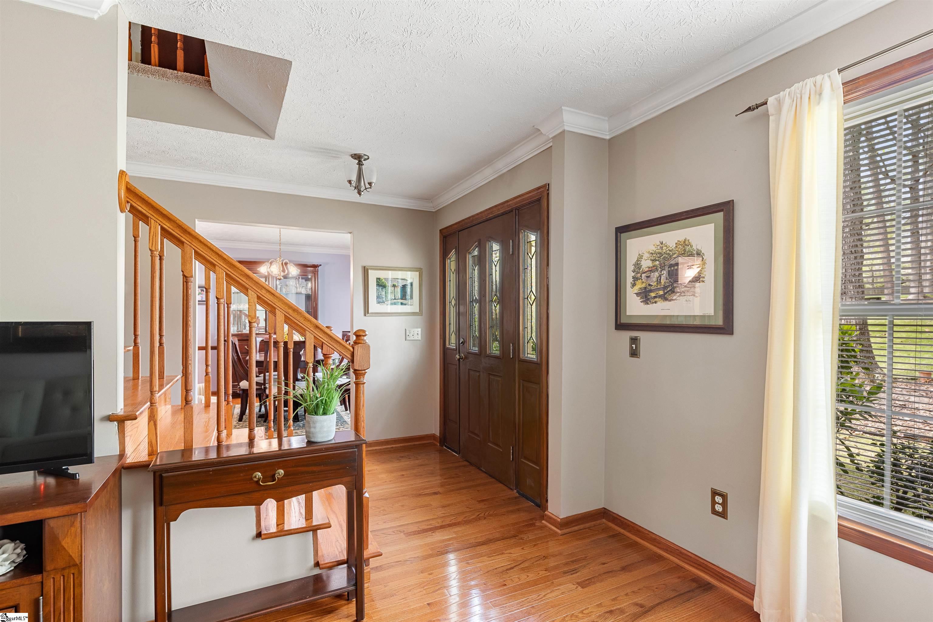 415 Foxcroft Road Greenville, SC 29615 - Photo 4 of 31 Gallery Image 4