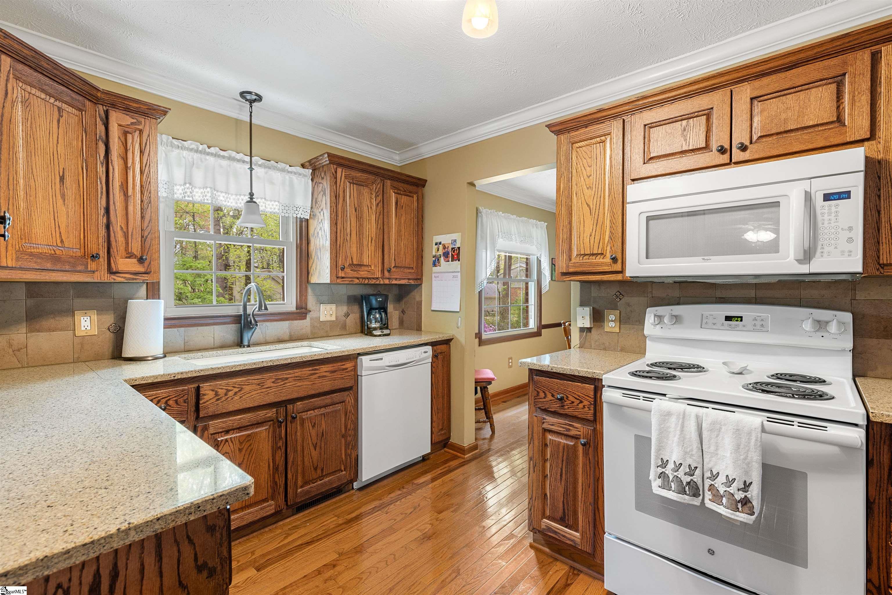 415 Foxcroft Road Greenville, SC 29615 - Photo 10 of 31 Gallery Image 10