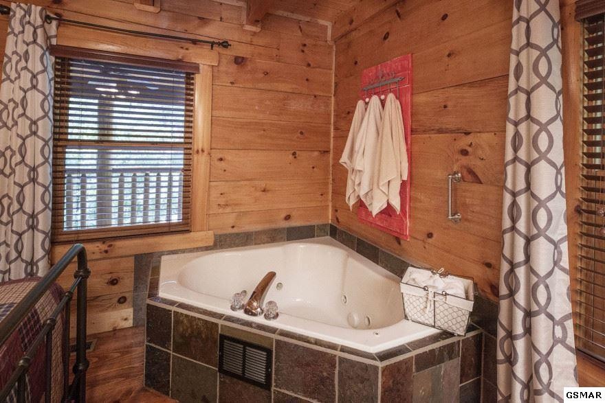 2738 Murray Ridge Road, Unit KYSHIDEAWAY Sevierville, TN 37876 - Photo 11 of 14 Gallery Image 11