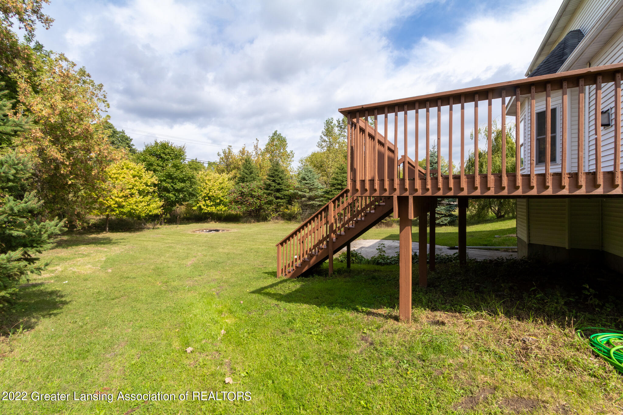 724 West Windward Way Perry, MI 48872 - Photo 41 of 47 back